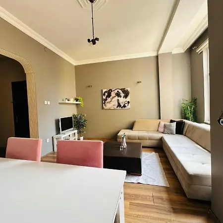 Cozy Cihangir 1bdr Historical Unit Istanbul