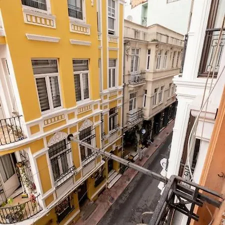 Cozy Cihangir 1bdr Historical Unit Διαμέρισμα